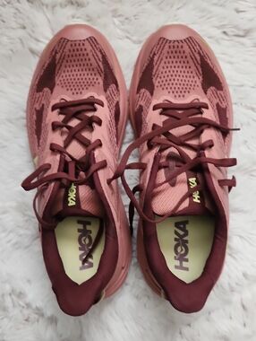 GUC Hoka Women's Challenger 8 Size 10